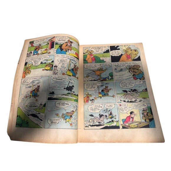 Tom & Jerry Comics Dell October 1955 10¢ Vintage Comic Book Collectible magazine - Picture 9 of 9